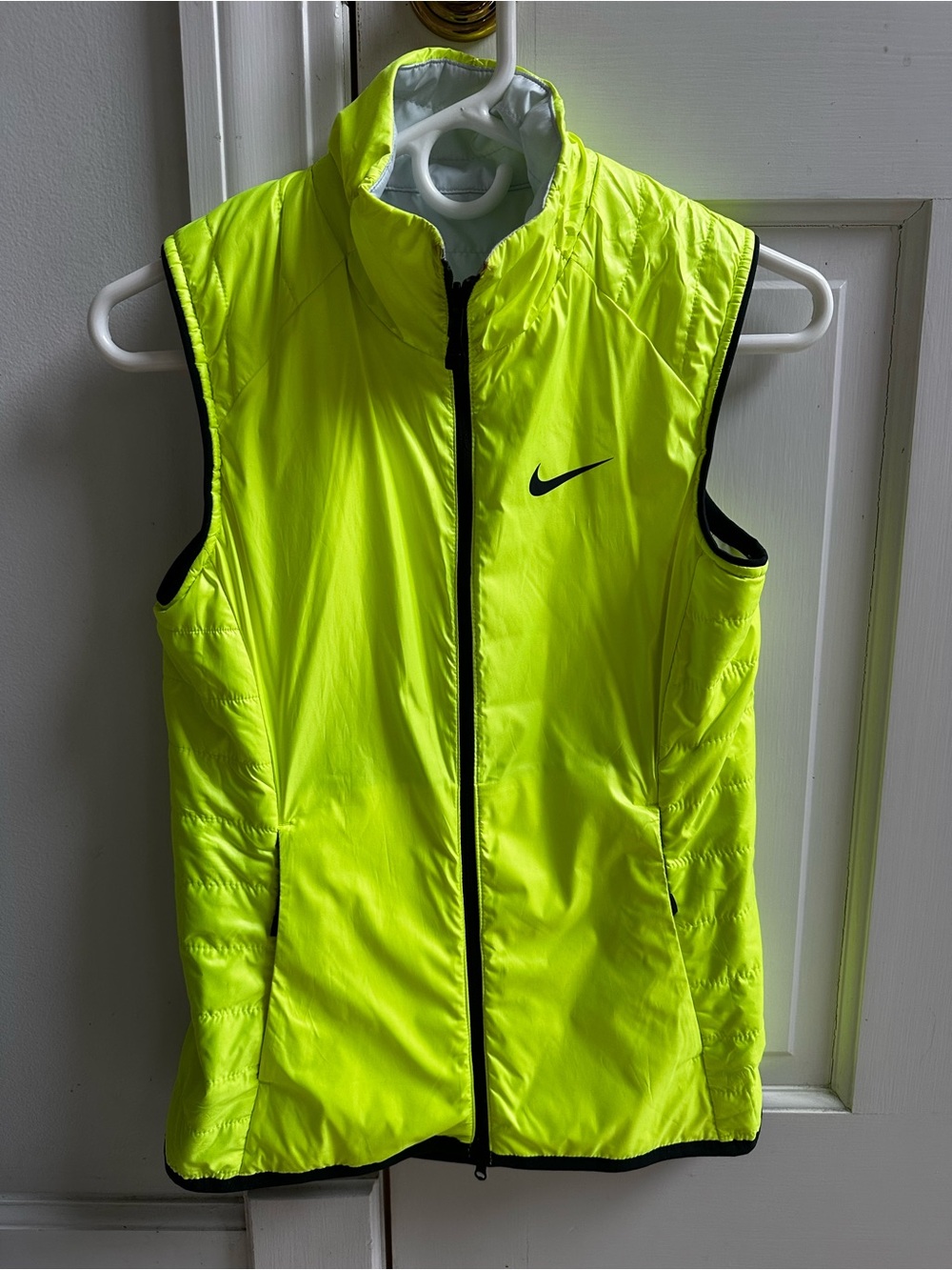 Nike Reversible High-Visibility Neon Yellow Zip-Up Vest with Black Trim